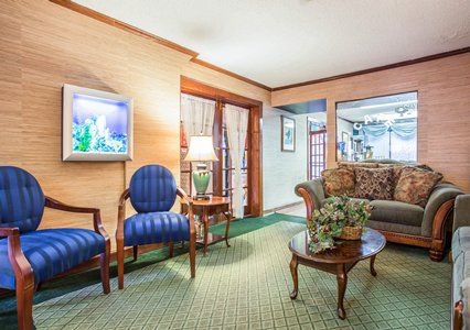 Econo Lodge&suites Norman