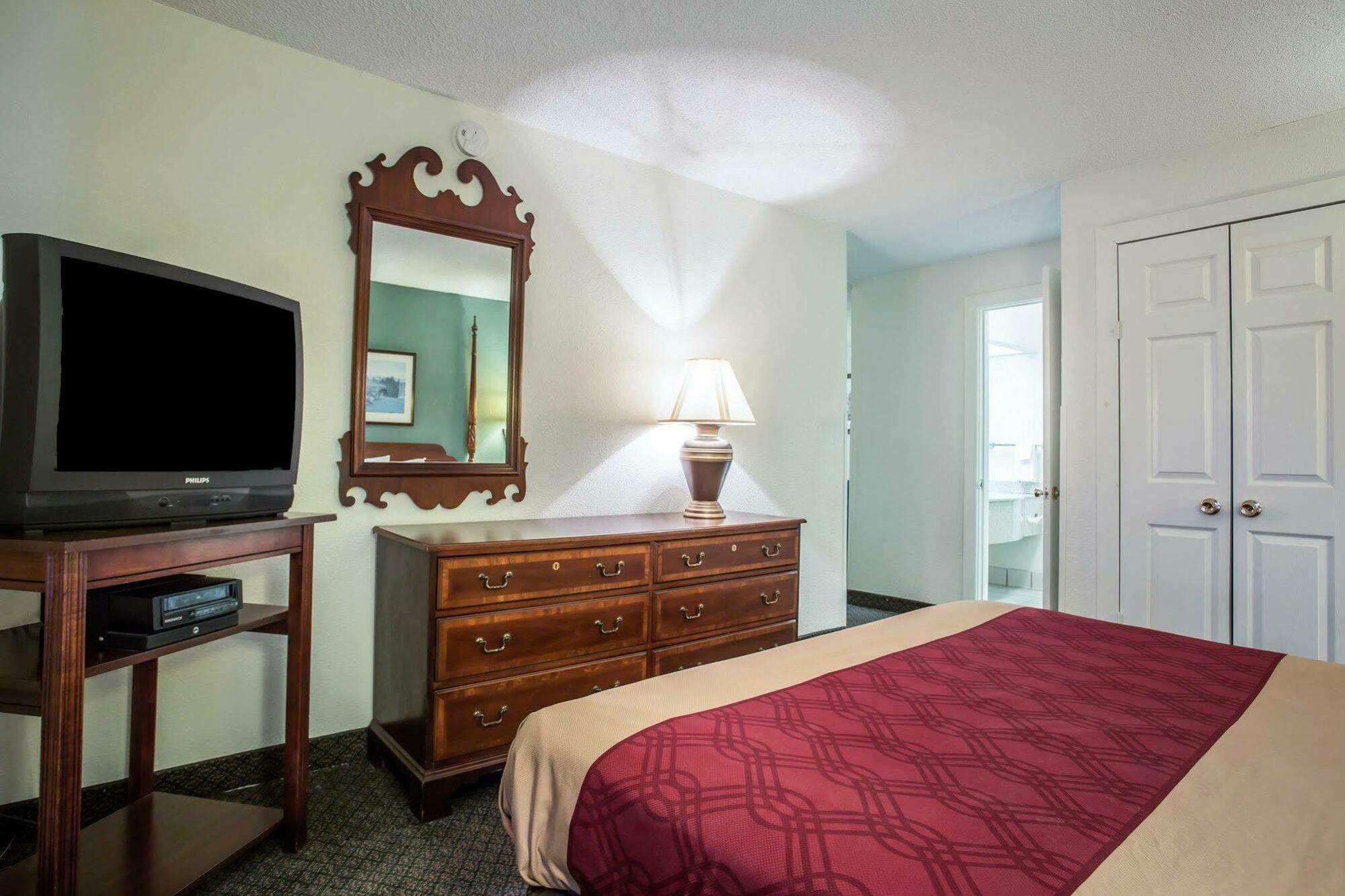 Hotel Econo Lodge&suites Norman 2*