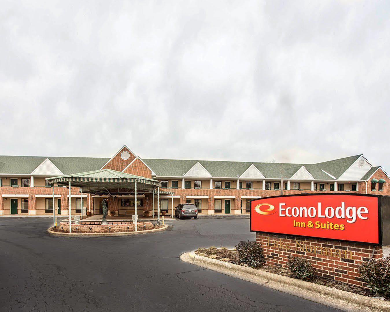 Red Roof & - Norman Hotel Cornelius